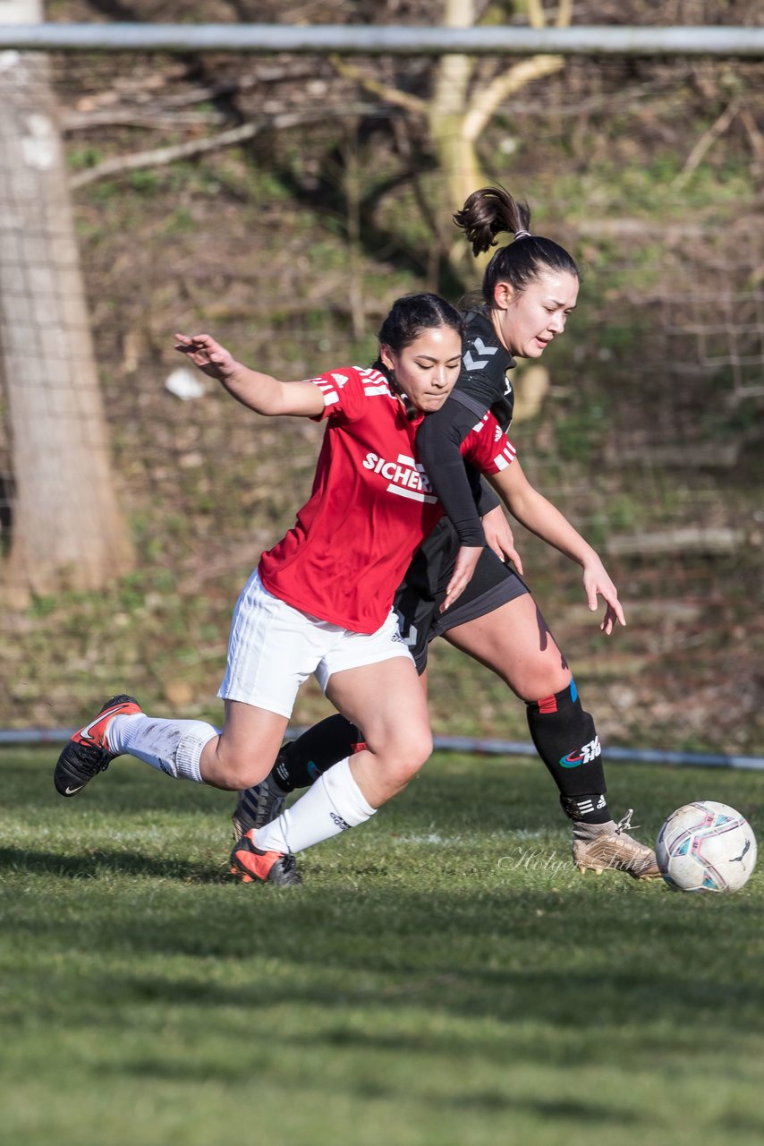 Bild 140 - F Rot Schwarz Kiel - SV Henstedt Ulzburg 2 : Ergebnis: 1:1